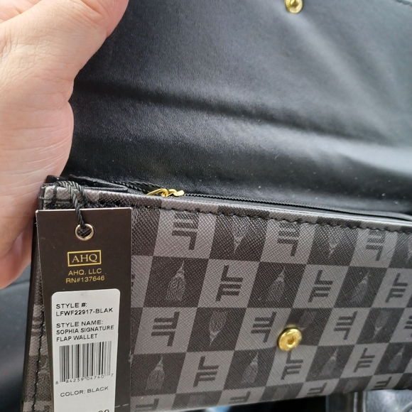 Wallett - Picture 5 of 6